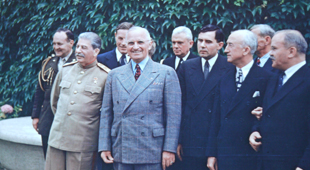 Official photo Stalin/Truman and officials